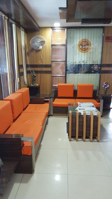 Hotel Relish Vadodara Luaran gambar